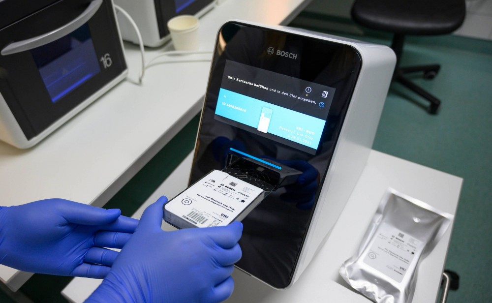Coronavirus: O companie din Germania a dezvoltat o aplicaţie pentru depistarea rapidă a virusului
